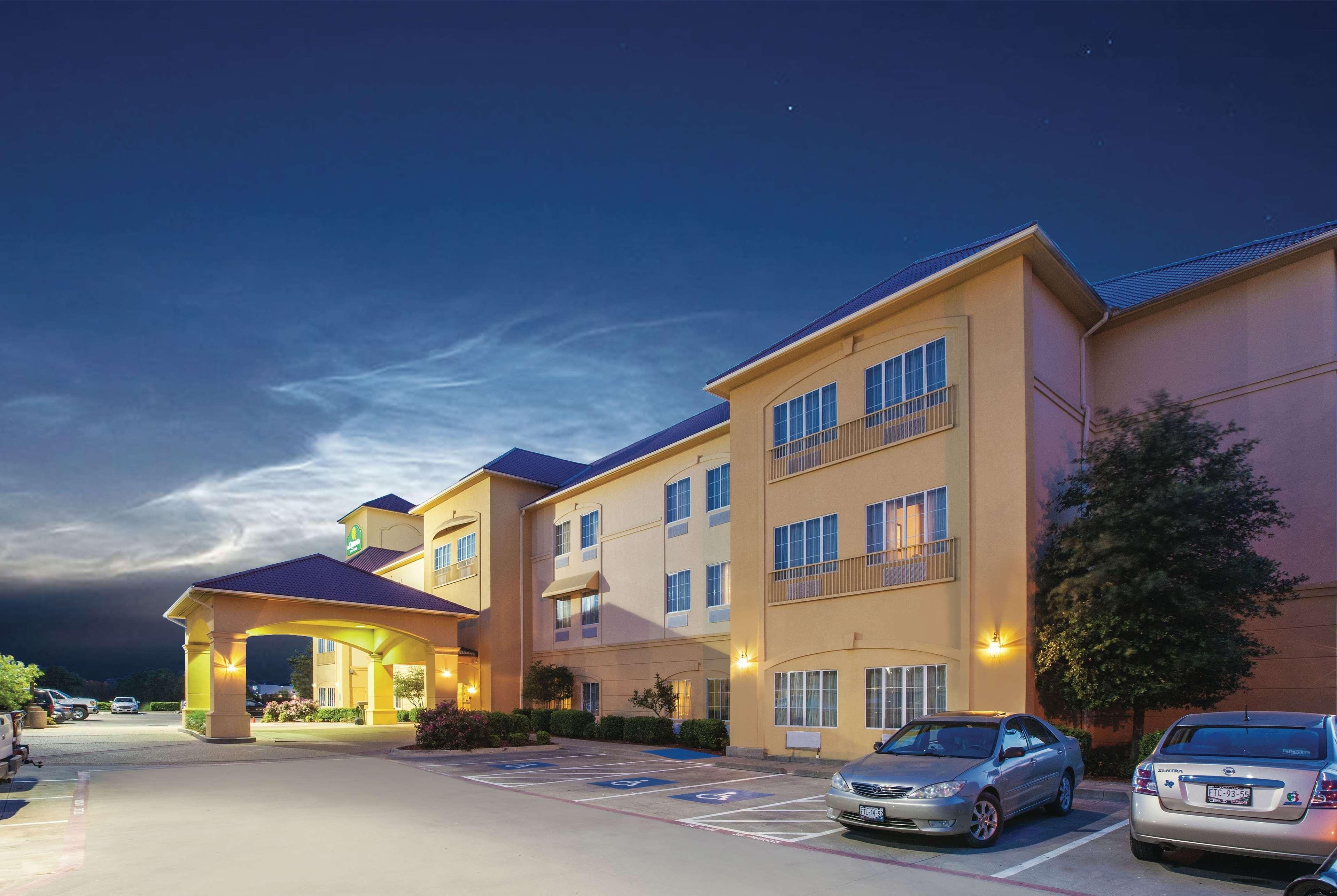 La Quinta By Wyndham Hillsboro Hotell Eksteriør bilde
