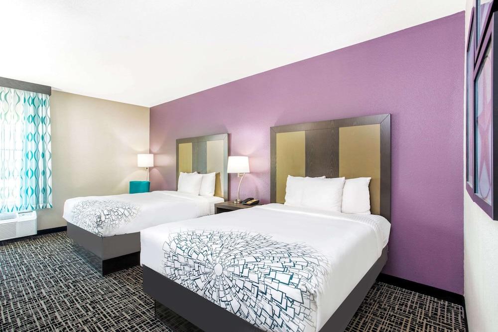 La Quinta By Wyndham Hillsboro Hotell Eksteriør bilde